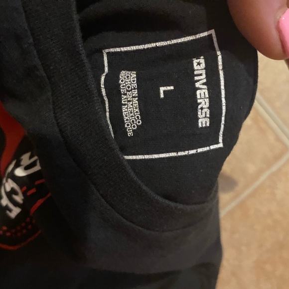 Converse - Picture 2 of 3